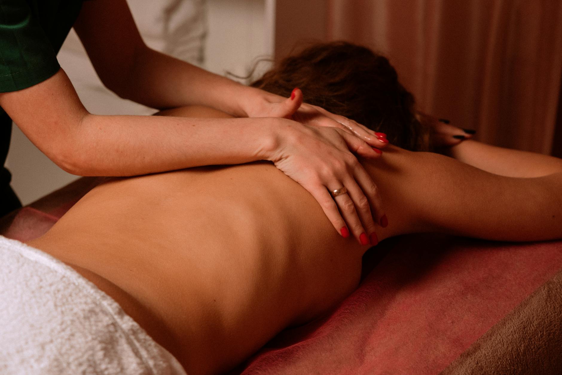 soins bien etre massages sur mesure la tour pom'pin la bourboule