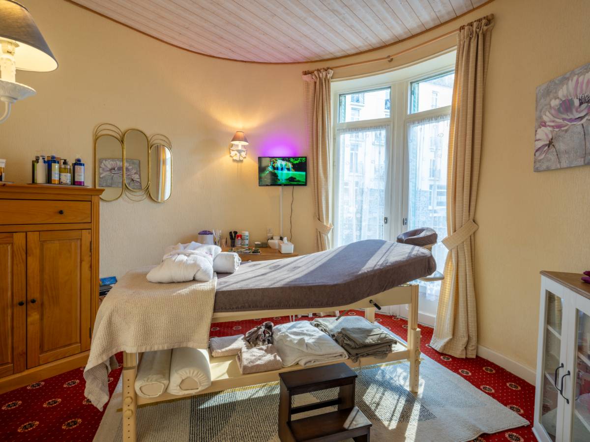 salle de massage de La Tour Pom'Pin à La Bourboule
